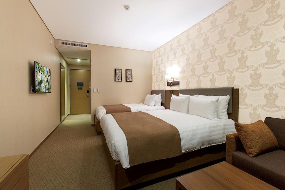Myeongdong Hotel 4*