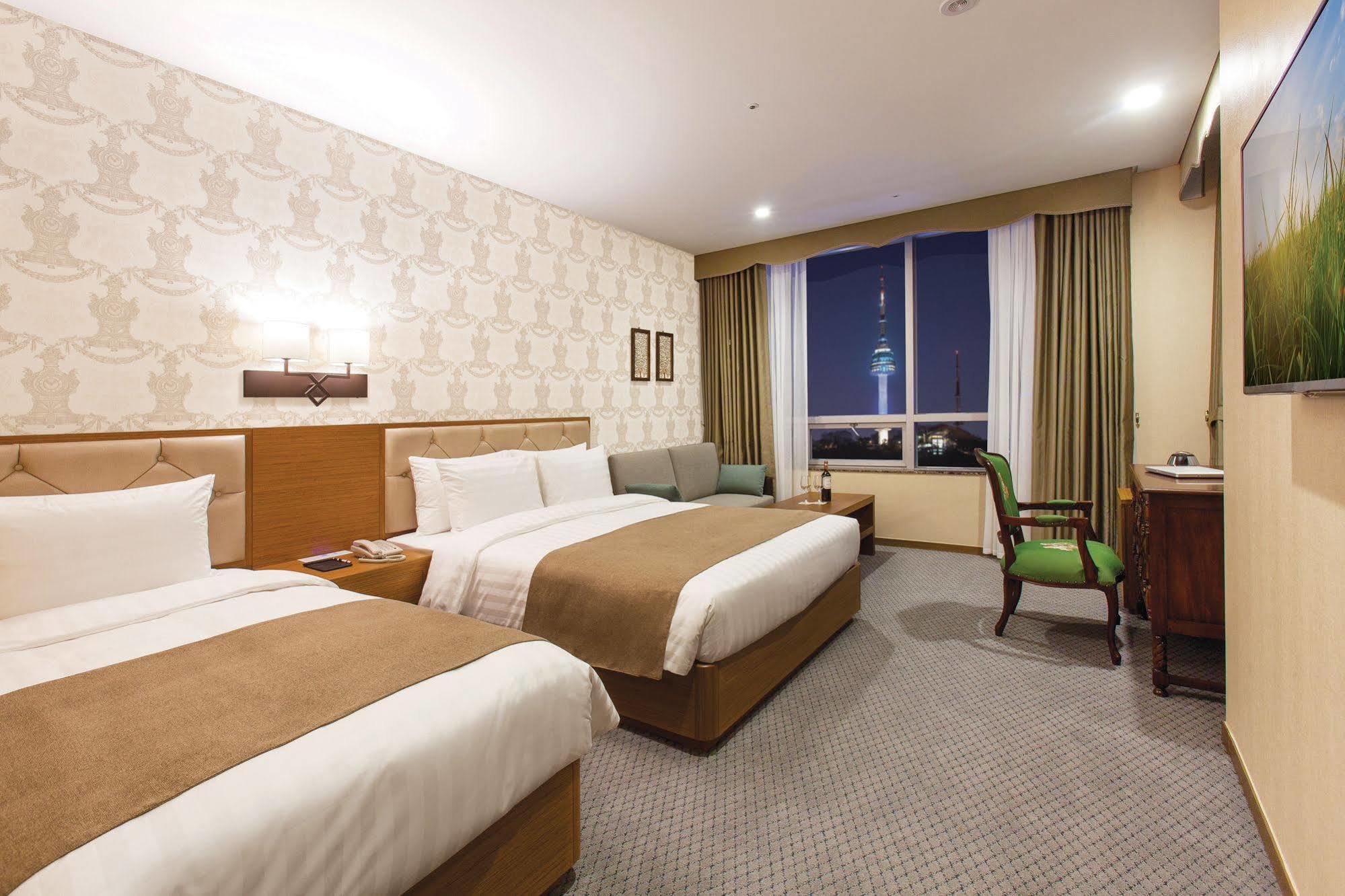 Myeongdong Hotel 4*